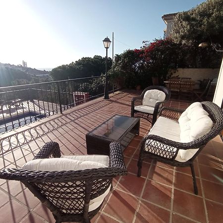 Apartamento En Villa Con Piscina Málaga Eksteriør billede